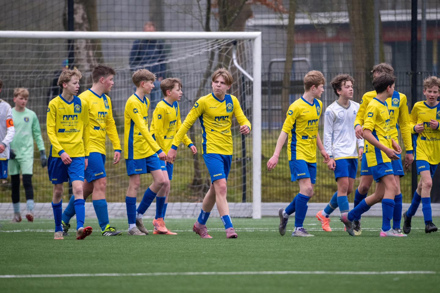 ​v.v. Hattem JO15-1 - s.v. Hatto-Heim JO15-1