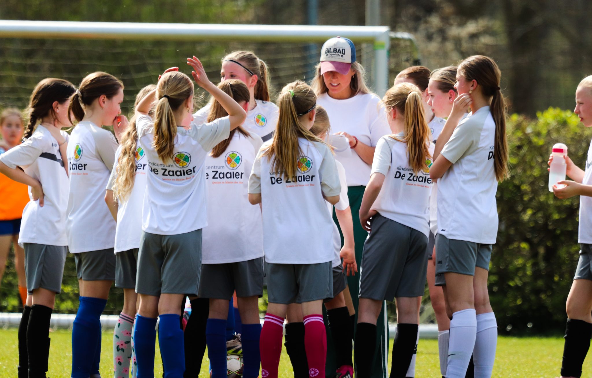 Geslaagd en sportief schoolvoetbaltoernooi.