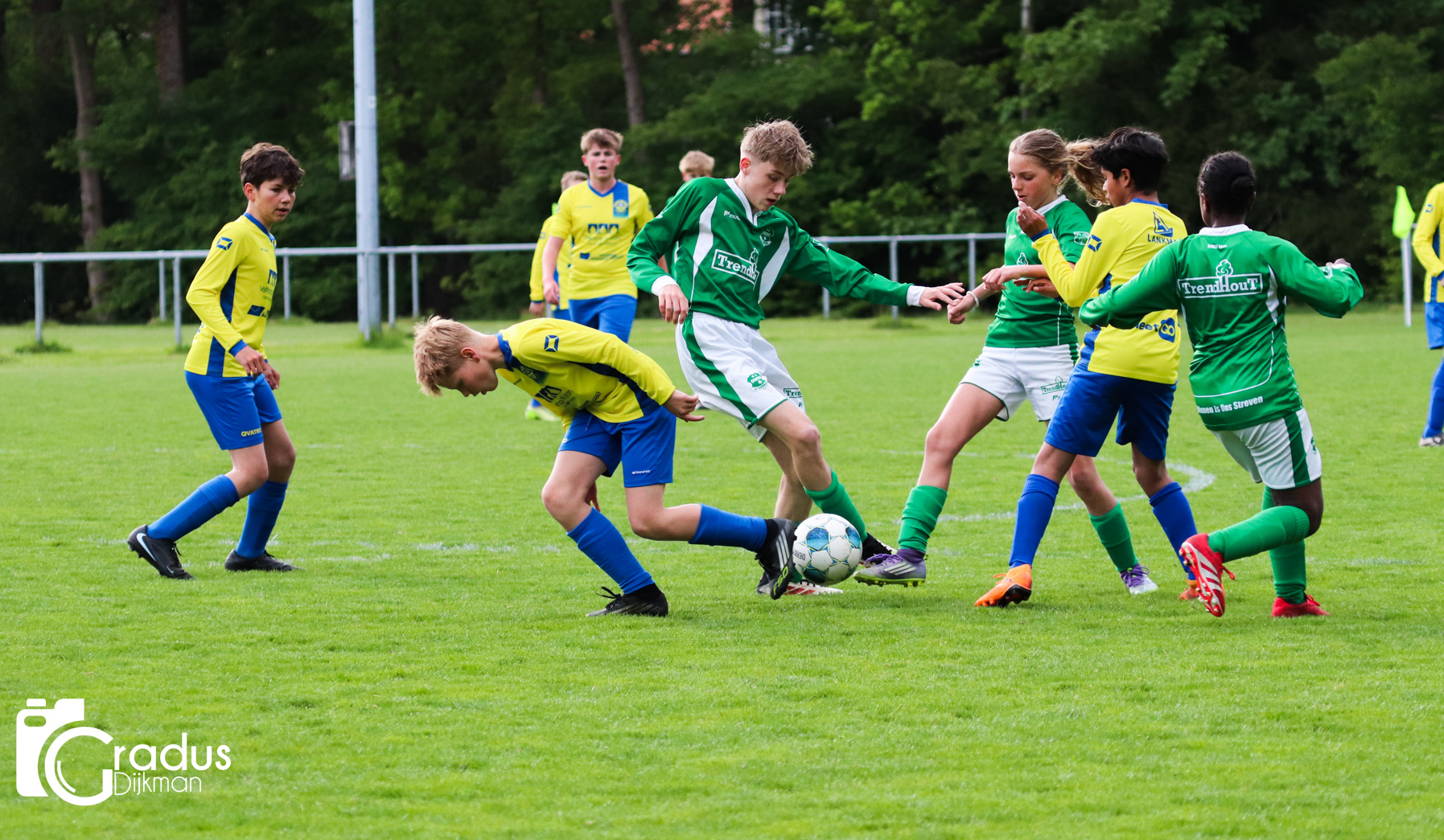 SV Hatto-Heim JO13-2 moet de punten delen met OWIOS