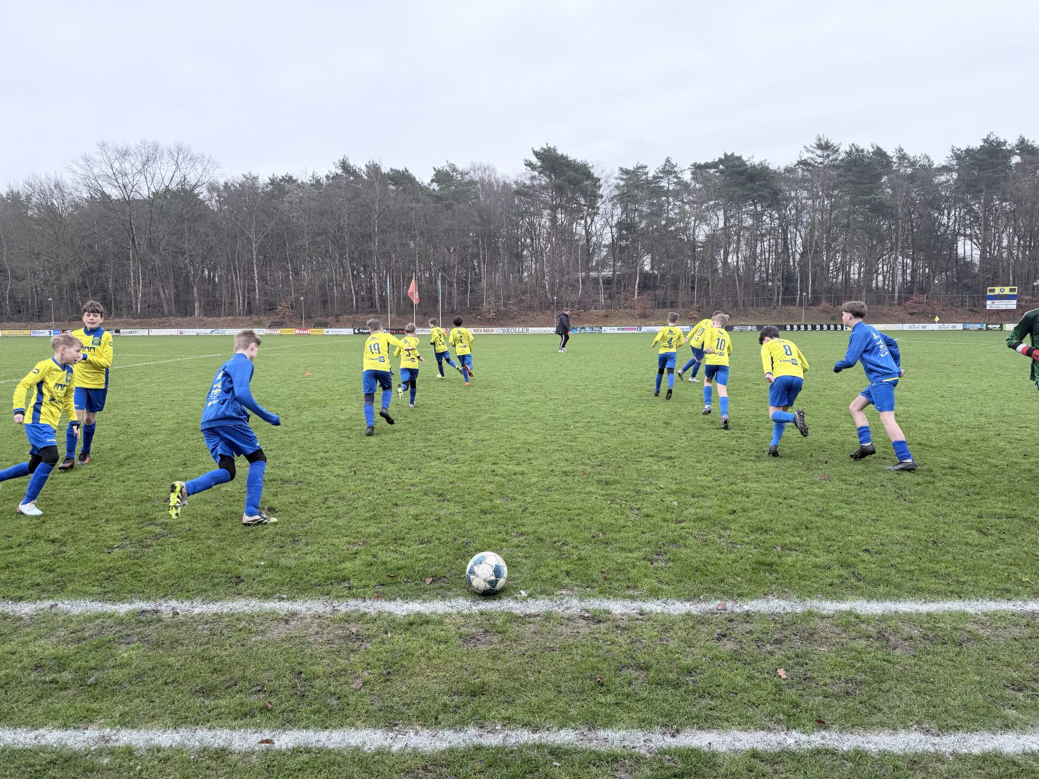 SV Hatto-Heim JO13-2 behaalt overwinning na hard werken