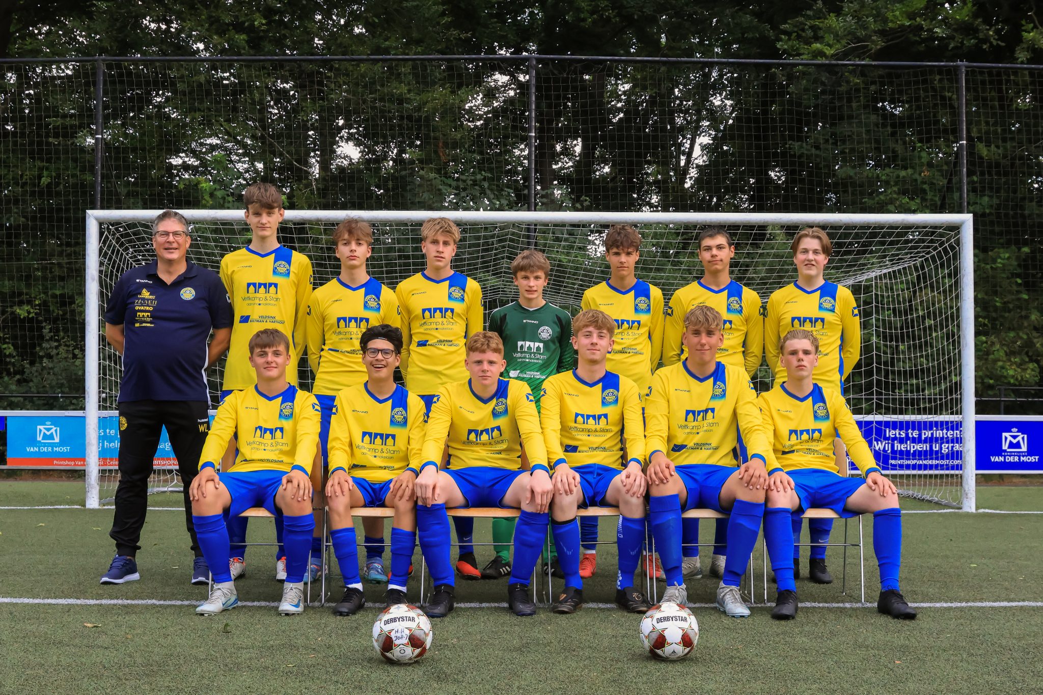 Hatto-Heim JO17-3 pakt overtuigende zege in Epe en blijft volop in race voor het kampioenschap