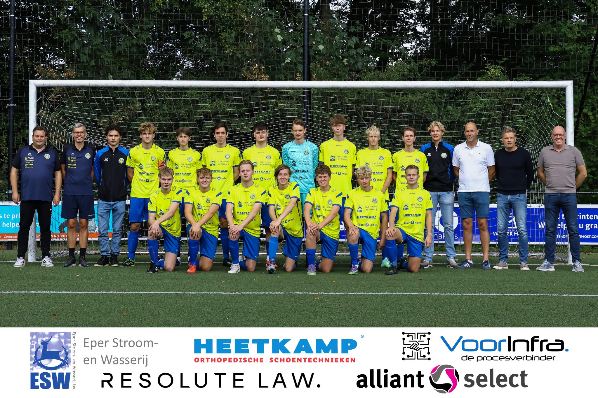 Sponsoren voor de nieuwe s.v. Hatto-Heim O23-1
