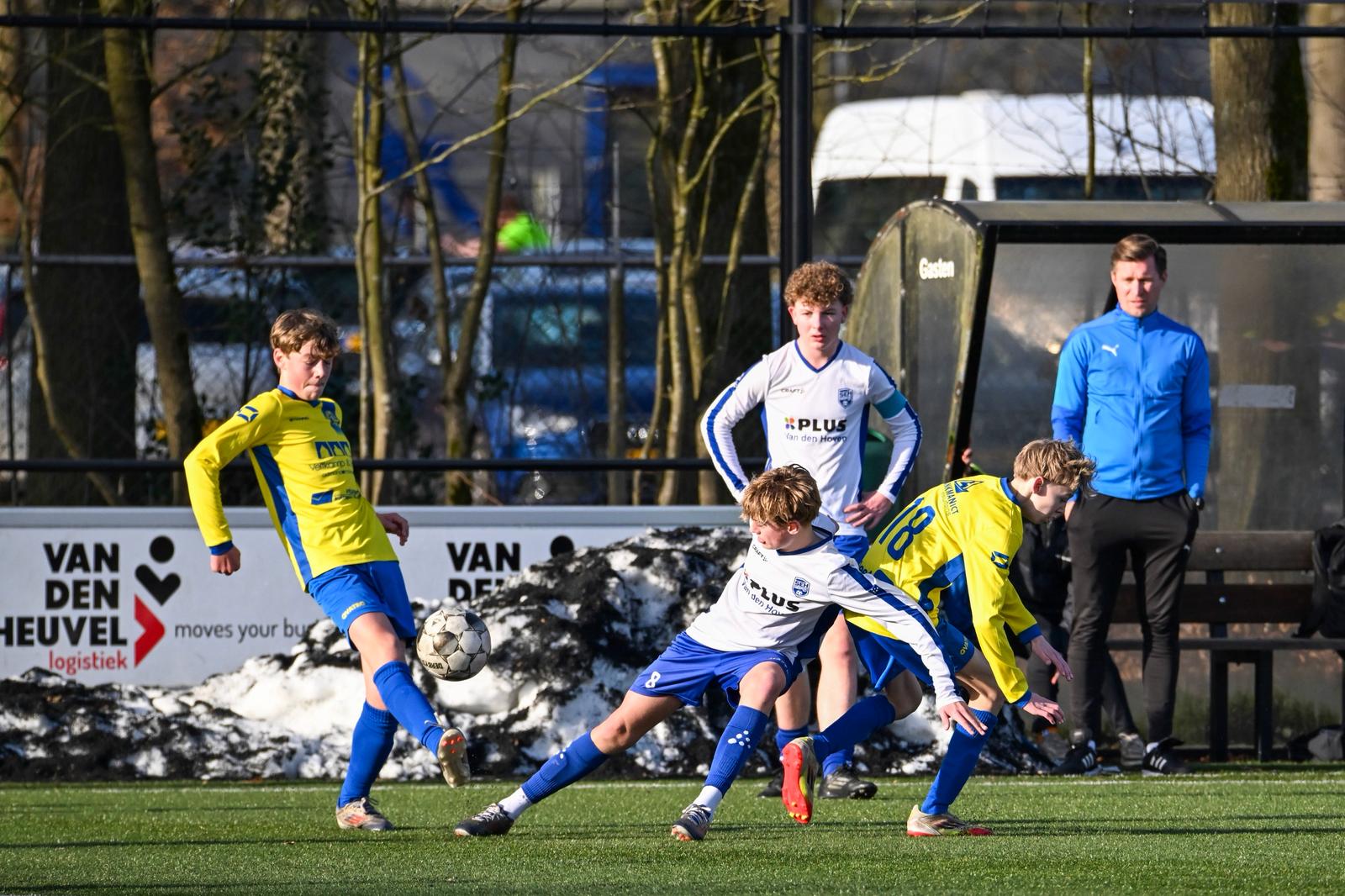 Oefenwedstrijd SEH Heerde JO15-1 tegen s.v. Hatto-Heim JO15-1