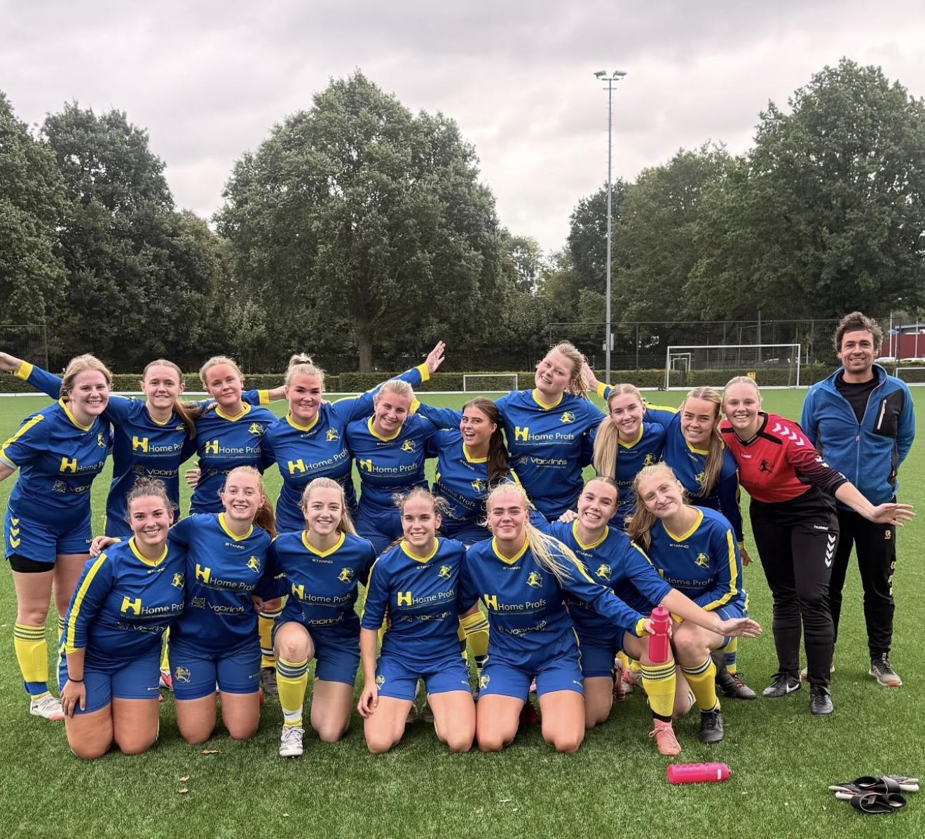 HMC VR1 begint competitie met knappe uitzege