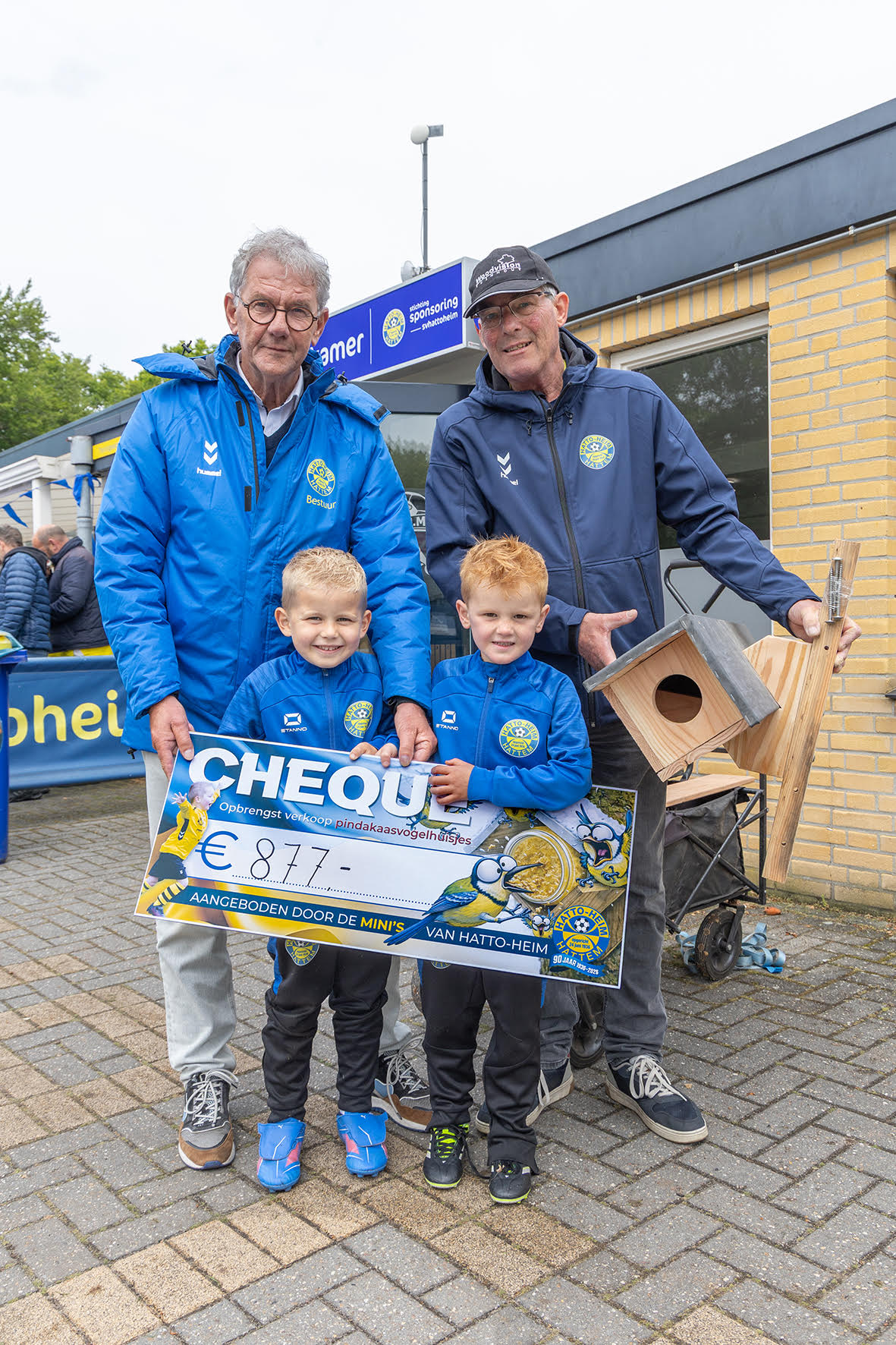 De mini’s van SV Hatto-Heim hebben zaterdagmiddag op een prachtige manier laten zien wat samen inzetten kan opleveren.